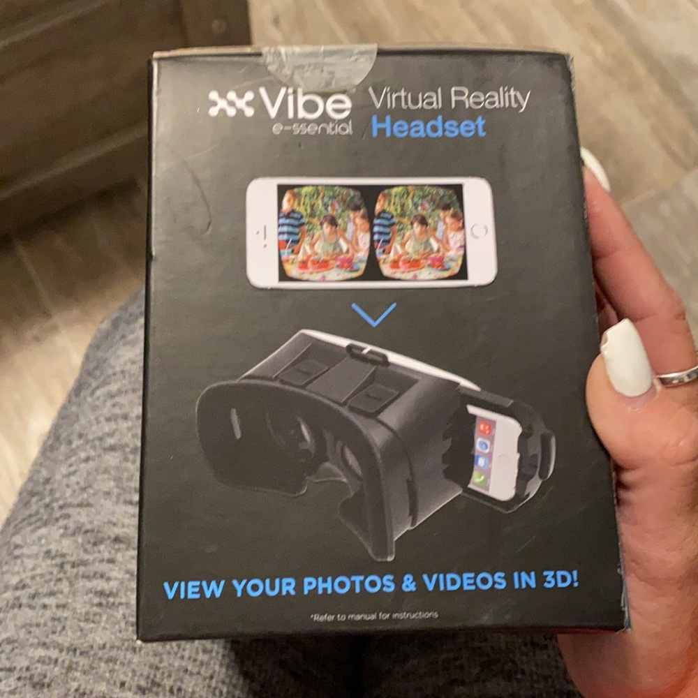 Virtual reality headset - Picture 3 of 4